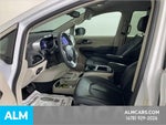2024 Pacifica Plug-In Hybrid Thumbnail 13