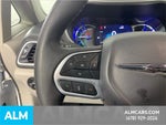 2024 Pacifica Plug-In Hybrid Thumbnail 25