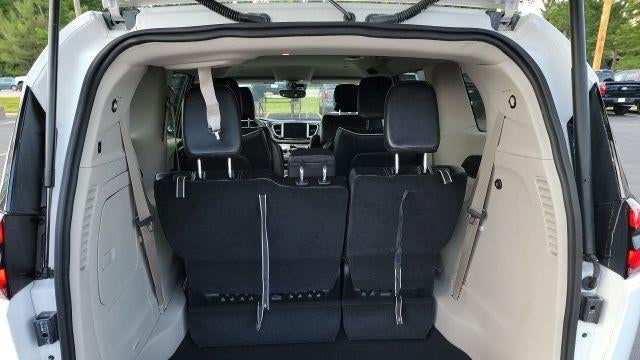 2024 Chrysler Pacifica Plug-In Hybrid Road Tripper
