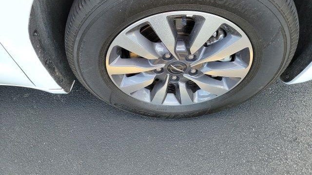 2024 Chrysler Pacifica Plug-In Hybrid Road Tripper