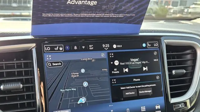 2024 Chrysler Pacifica Plug-In Hybrid S Appearance