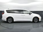 2024 Pacifica Plug-In Hybrid Thumbnail 7