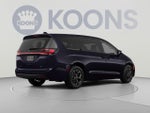 2023 Pacifica Plug-In Hybrid Thumbnail 3