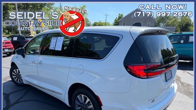 2023 Chrysler Pacifica Plug-In Hybrid Limited