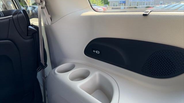 2023 Chrysler Pacifica Plug-In Hybrid Limited