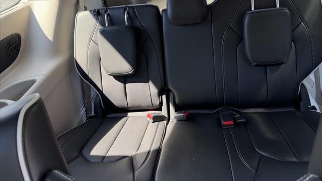 2023 Chrysler Pacifica Plug-In Hybrid Limited