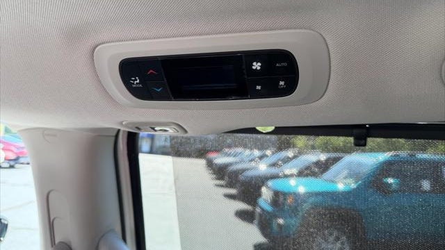 2023 Chrysler Pacifica Plug-In Hybrid Limited
