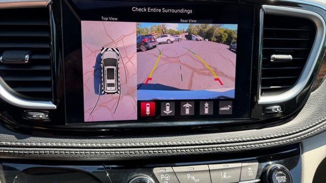 2023 Chrysler Pacifica Plug-In Hybrid Limited