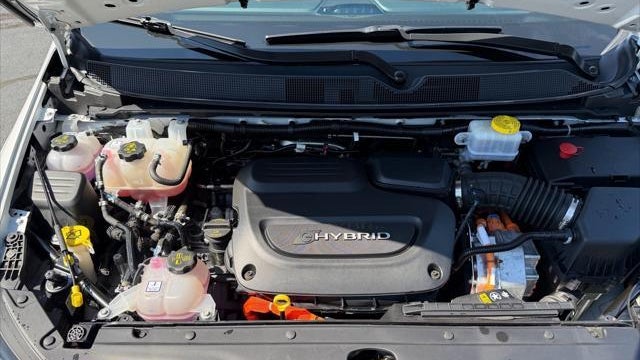 2023 Chrysler Pacifica Plug-In Hybrid Limited