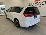 2023 Pacifica Plug-In Hybrid Thumbnail 10