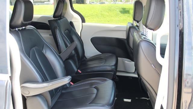 2024 Chrysler Pacifica Plug-In Hybrid Road Tripper
