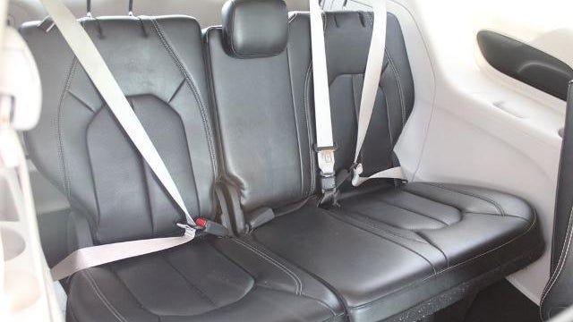 2024 Chrysler Pacifica Plug-In Hybrid Road Tripper
