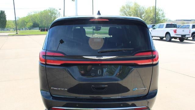 2024 Chrysler Pacifica Plug-In Hybrid Road Tripper