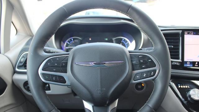 2024 Chrysler Pacifica Plug-In Hybrid Road Tripper