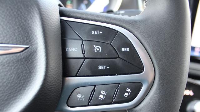 2024 Chrysler Pacifica Plug-In Hybrid Road Tripper
