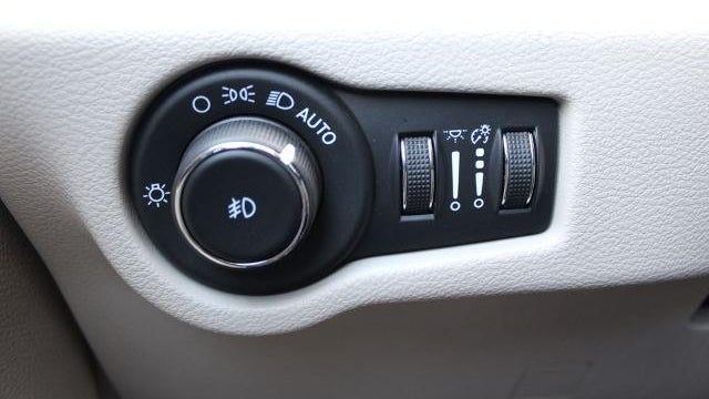 2024 Chrysler Pacifica Plug-In Hybrid Road Tripper