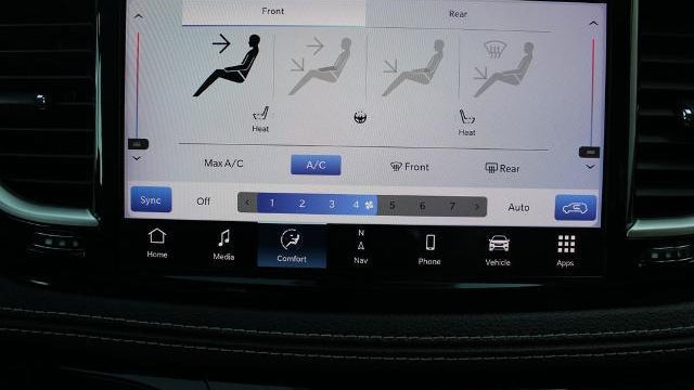 2024 Chrysler Pacifica Plug-In Hybrid Road Tripper