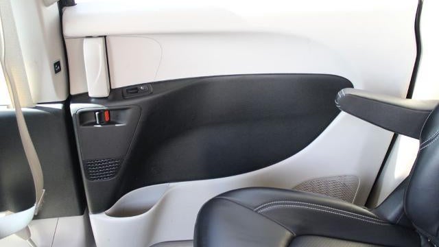 2024 Chrysler Pacifica Plug-In Hybrid Road Tripper