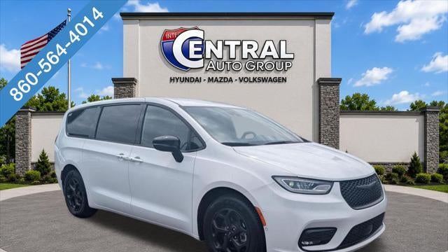 Preowned 2024 Chrysler Pacifica Plug-In Hybrid S Appearance for Sale