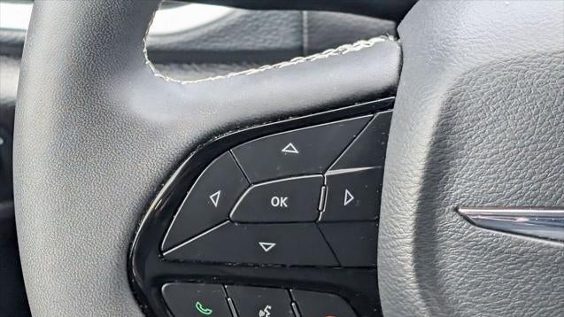 2024 Chrysler Pacifica Plug-In Hybrid S Appearance