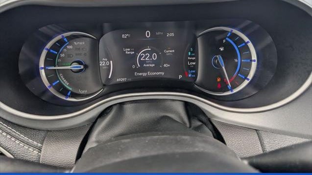 2024 Chrysler Pacifica Plug-In Hybrid S Appearance