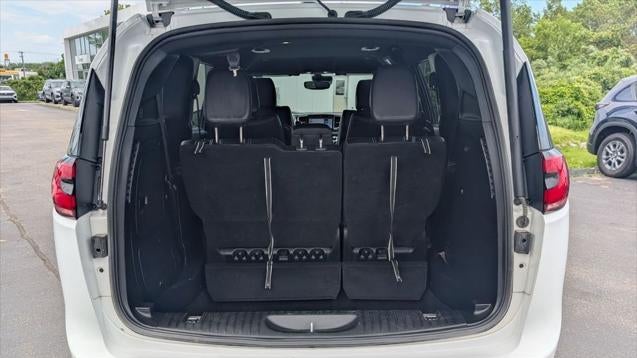 2024 Chrysler Pacifica Plug-In Hybrid S Appearance