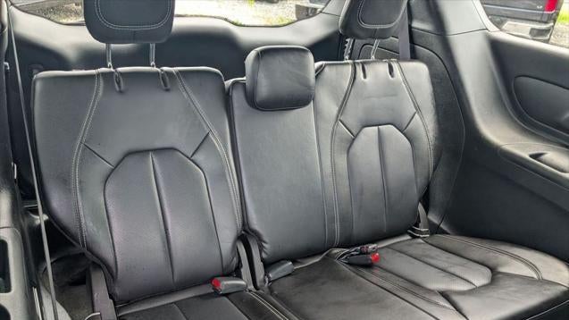 2024 Chrysler Pacifica Plug-In Hybrid S Appearance