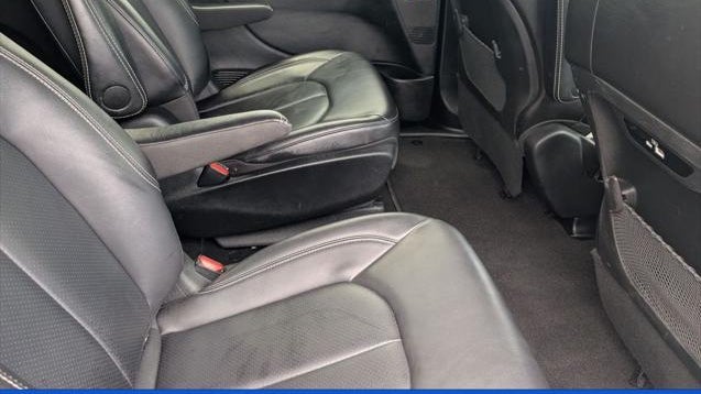 2024 Chrysler Pacifica Plug-In Hybrid S Appearance