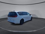 2024 Pacifica Plug-In Hybrid Thumbnail 8