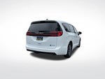 2024 Pacifica Plug-In Hybrid Thumbnail 6