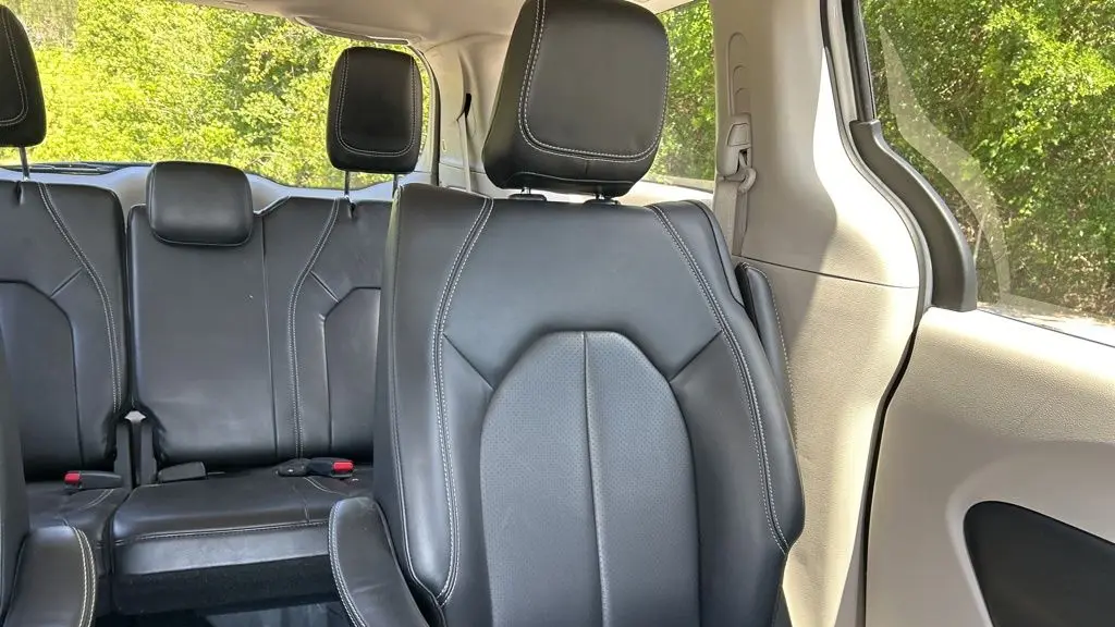 2024 Chrysler Pacifica Plug-In Hybrid Road Tripper