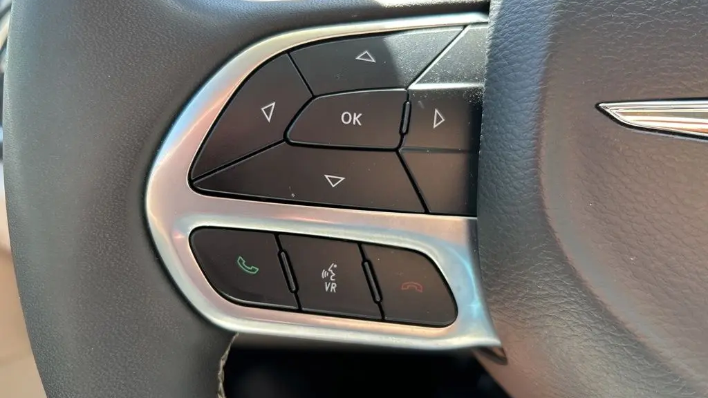 2024 Chrysler Pacifica Plug-In Hybrid Road Tripper