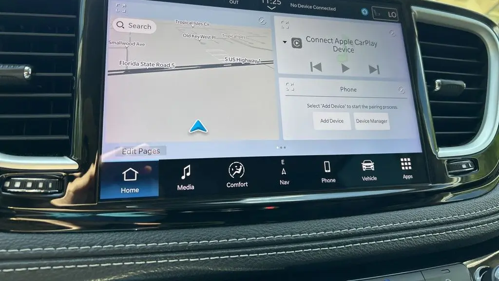 2024 Chrysler Pacifica Plug-In Hybrid Road Tripper