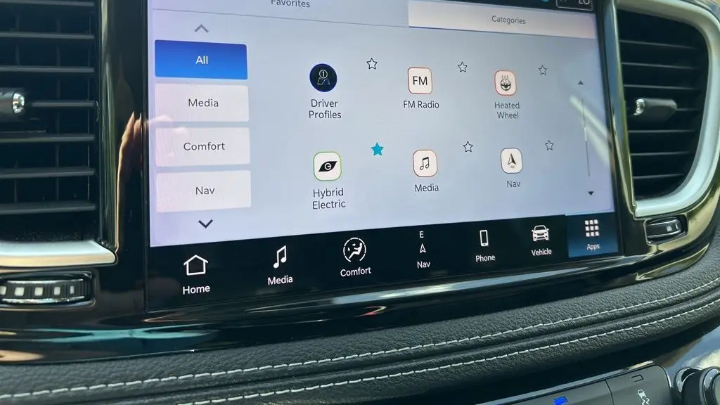 2024 Chrysler Pacifica Plug-In Hybrid Road Tripper