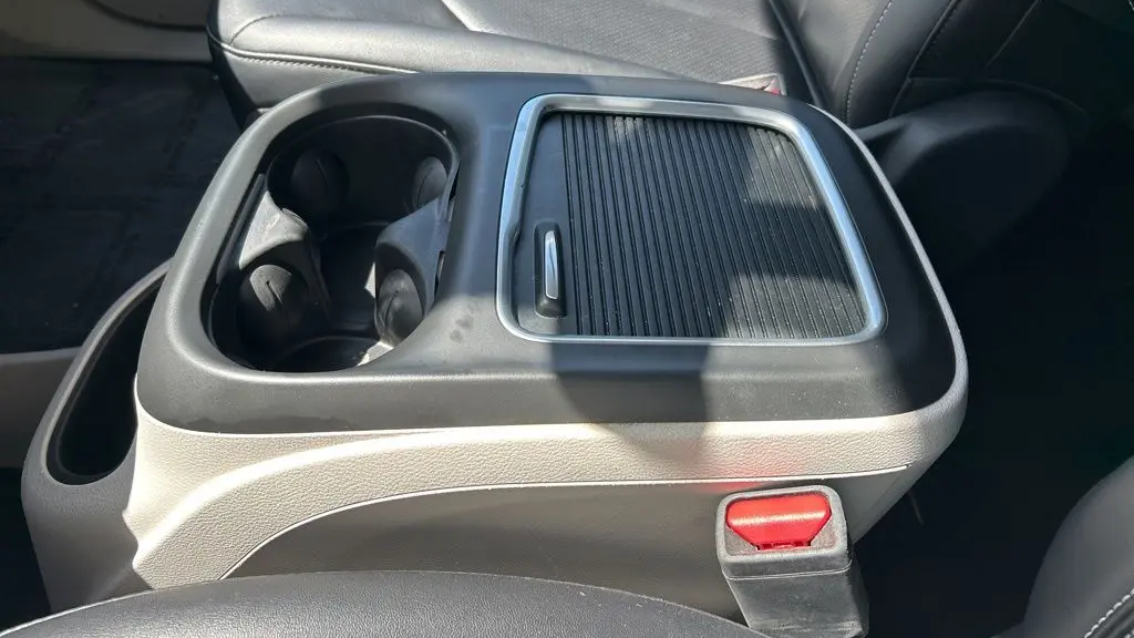 2024 Chrysler Pacifica Plug-In Hybrid Road Tripper