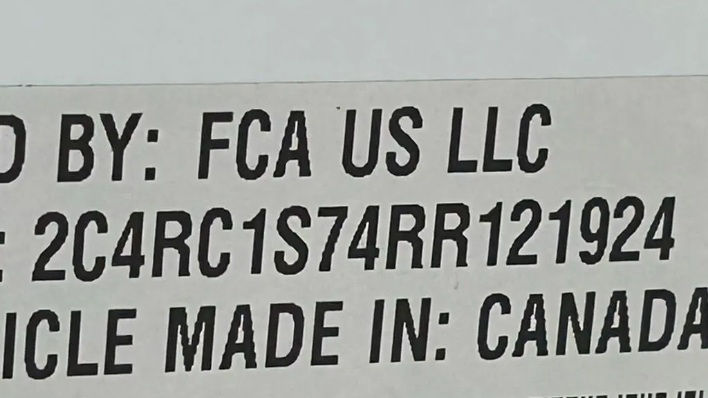 2024 Chrysler Pacifica Plug-In Hybrid Road Tripper
