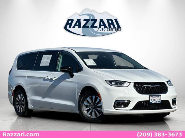 2024 Chrysler Pacifica - $25,000
