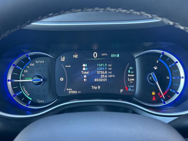 2024 Chrysler Pacifica - $25,000