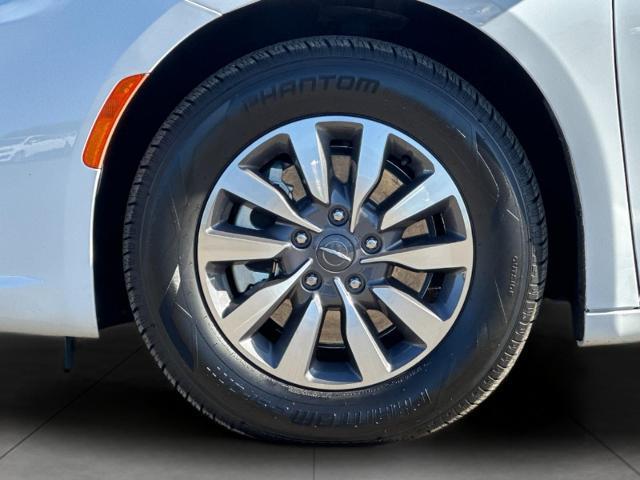 2024 Chrysler Pacifica - $25,000