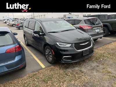 2024 Chrysler Pacifica Plug-In Hybrid Select 4DR Mini-Van