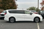 2024 Pacifica Plug-In Hybrid Thumbnail 9