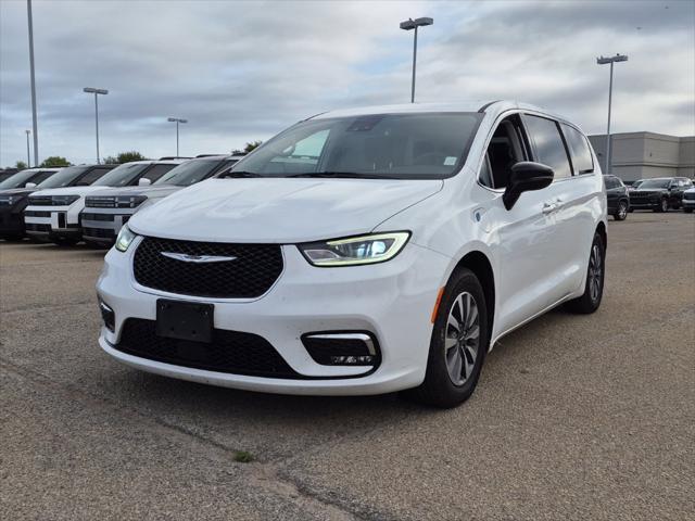 2024 Chrysler Pacifica - $21,953