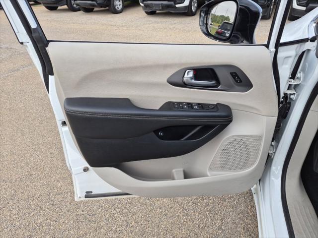 2024 Chrysler Pacifica - $21,953