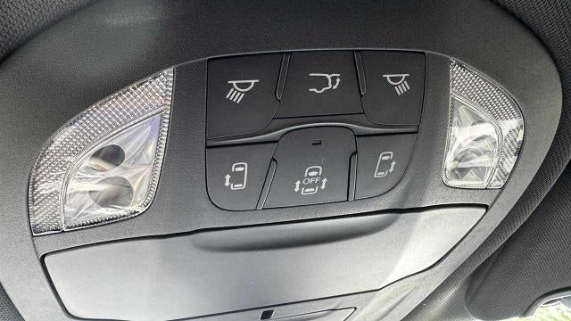 2025 Chrysler Pacifica Plug-In Hybrid Select