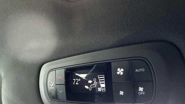 2025 Chrysler Pacifica Plug-In Hybrid Select