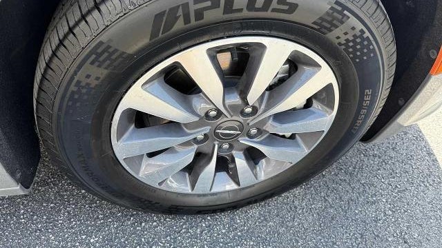 2025 Chrysler Pacifica Plug-In Hybrid Select