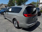 2025 Pacifica Plug-In Hybrid Thumbnail 9