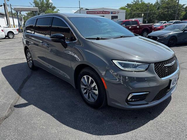 2025 Chrysler Pacifica - $33,982