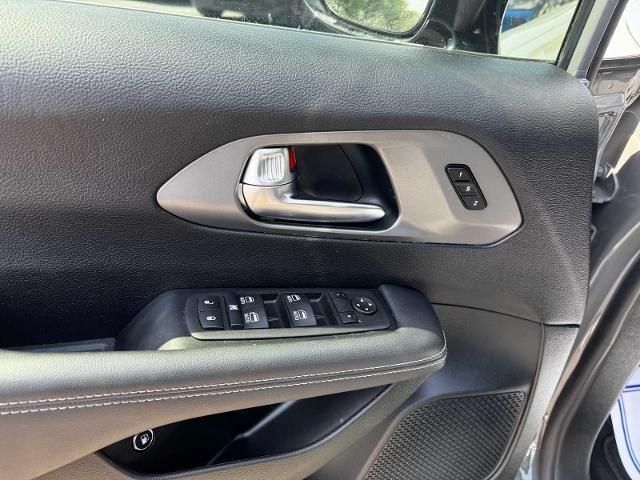 2025 Chrysler Pacifica - $33,982