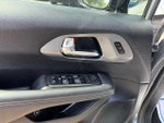 2025 Pacifica Plug-In Hybrid Thumbnail 15